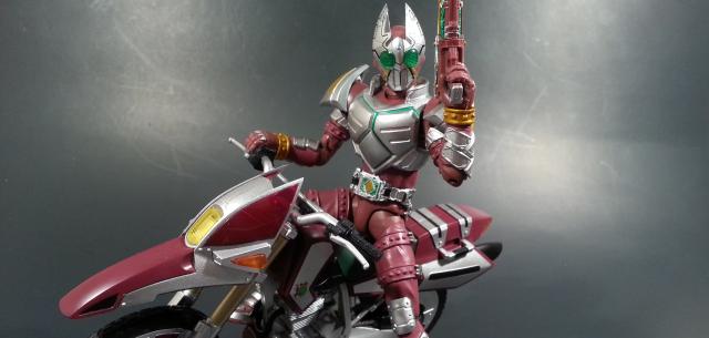 Kamen Rider Garren and Red Rhombus