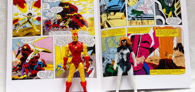 Marvel Universe Comic Packs Secret Wars #7 Iron Man and Spider Woman
