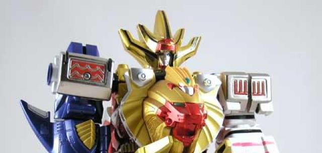 Deluxe Wild Force Megazord