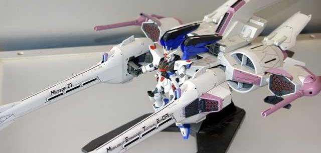 METEOR w/ Freedom Gundam