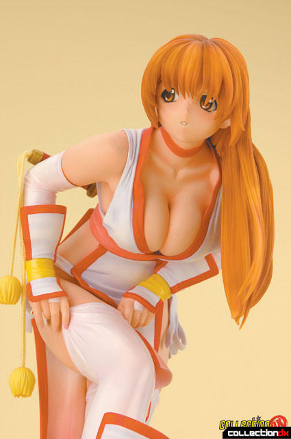 Dead or Alive Kasumi Statue Whited Out