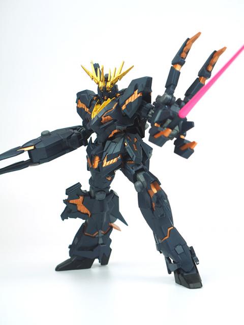 Bandai Gundam universe-Gundam Unicorn 02 Banshee Action Figure