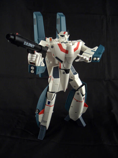 VF-1J Valkyrie with SUPER parts (Hikaru Ichijo TV type)