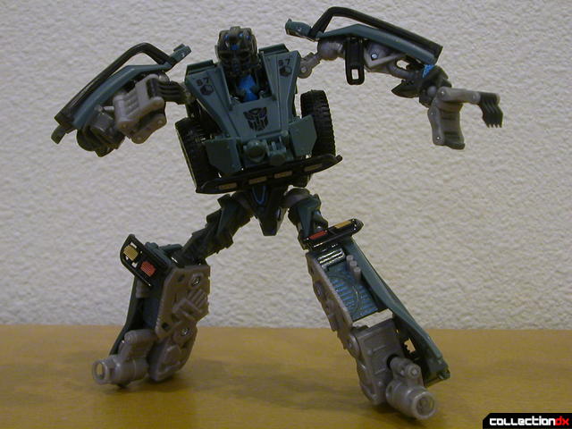 Autobot Landmine- robot mode posed (1)