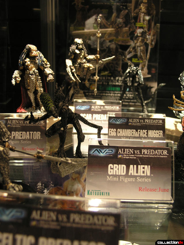 Alien Vs Predator Mini Figures