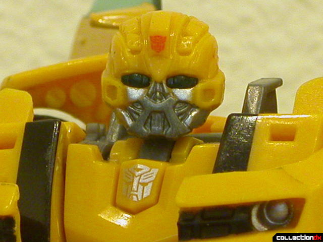 Battle Scenes Autobot Bumblebee- robot mode (head detail)