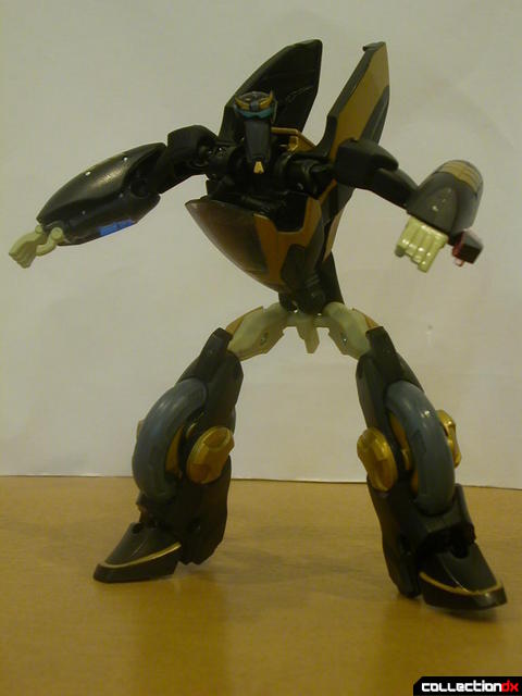 Autobot Prowl- robot mode posed (1)