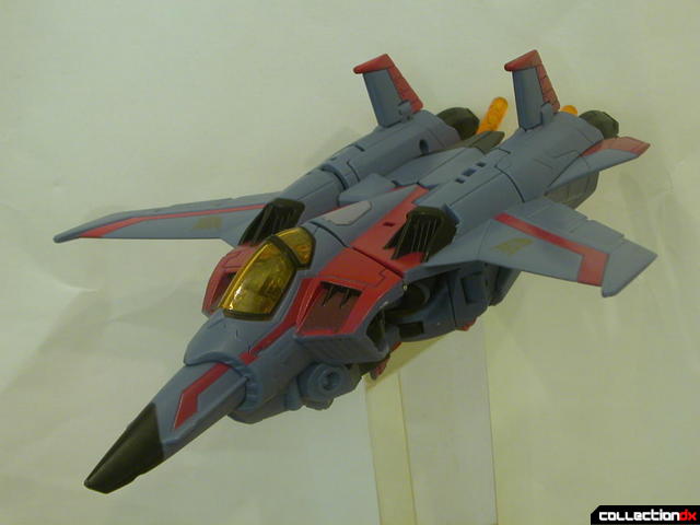 Decepticon Starscream- vehicle mode posed (1)