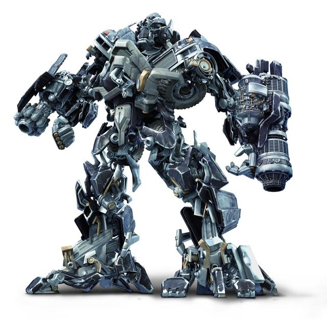 Ironhide (standing with cannons deployed)
