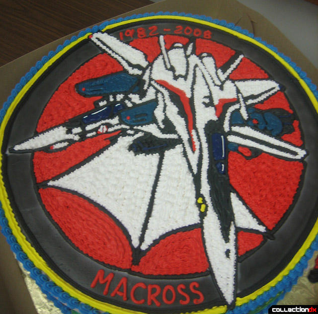 macross cake