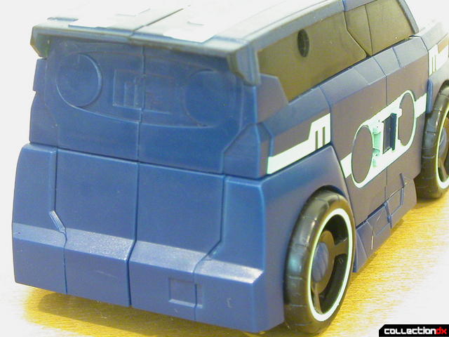 Decepticon Soundwave- vehicle mode (back detail)