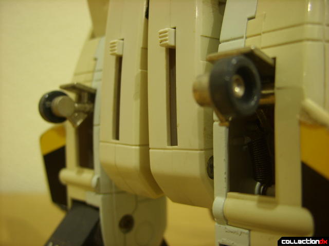 VF-1S Valkyrie - Fighter Mode (aft landing gear, extended)