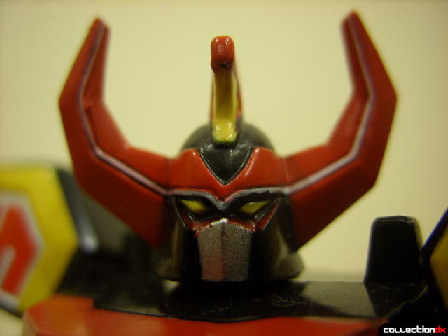 Retrofire Mighty Morphin' Megazord (head detail)