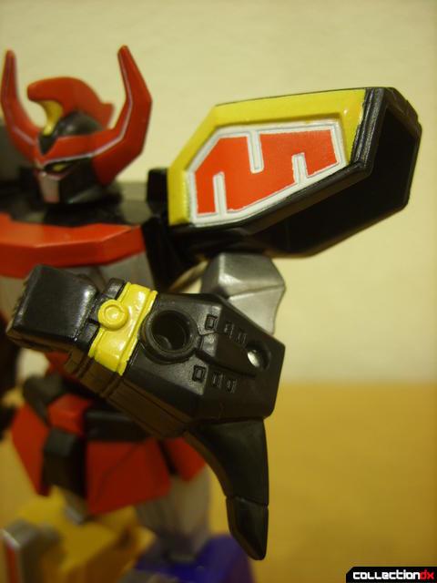 Retrofire Mighty Morphin' Megazord (left elbow flexed)