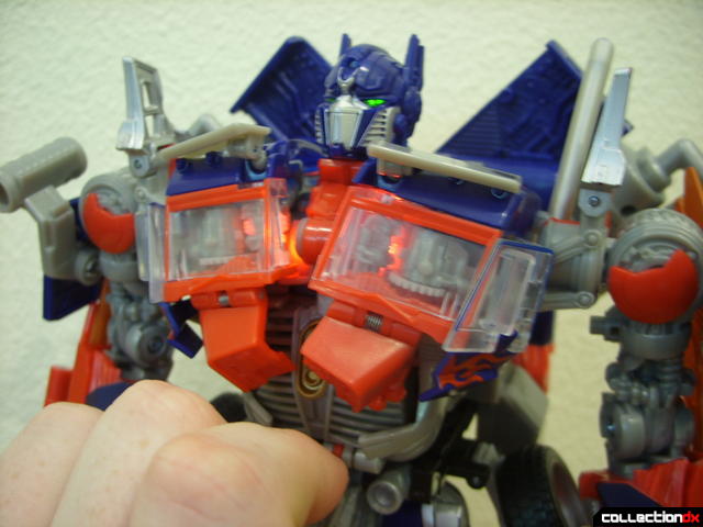 Leader-class Autobot Optimus Prime- robot mode (Mech Alive in torso, LEDs on)