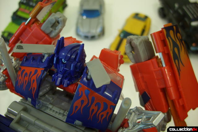 Leader-class Autobot Optimus Prime- robot mode posed (scene from 2007 movie)