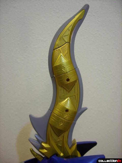 Majuuken Garulu Saber- sword mode (blade detail, left profile)