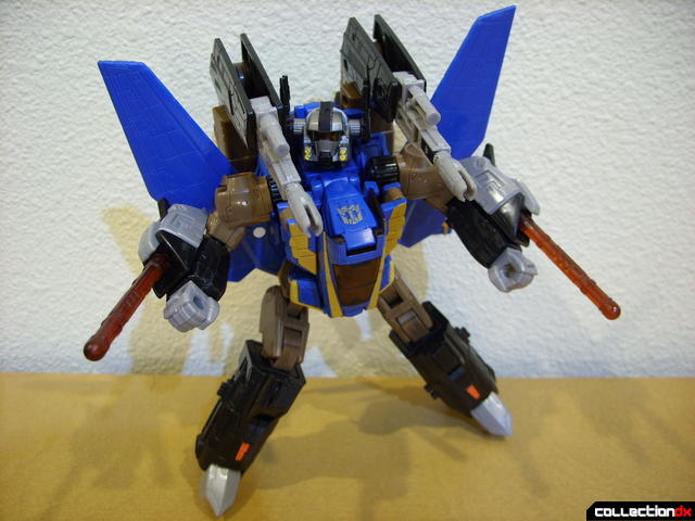 Autobot Tread Bolt with armor- robot mode posed (2)