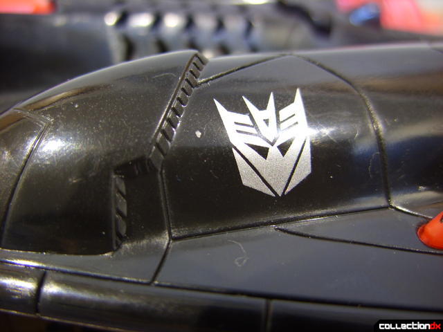 Decepticon Skyfall- vehicle mode (Decepticon logo on left engine hoousing)