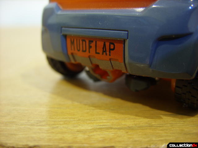 RotF Deluxe-class Autobot Mudflap- vehicle mode (missile not placed)