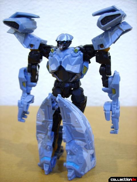 RotF Scout-class Autobot Depthcharge- robot mode (front)