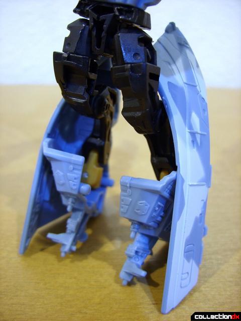 RotF Scout-class Autobot Depthcharge- robot mode (legs, back)