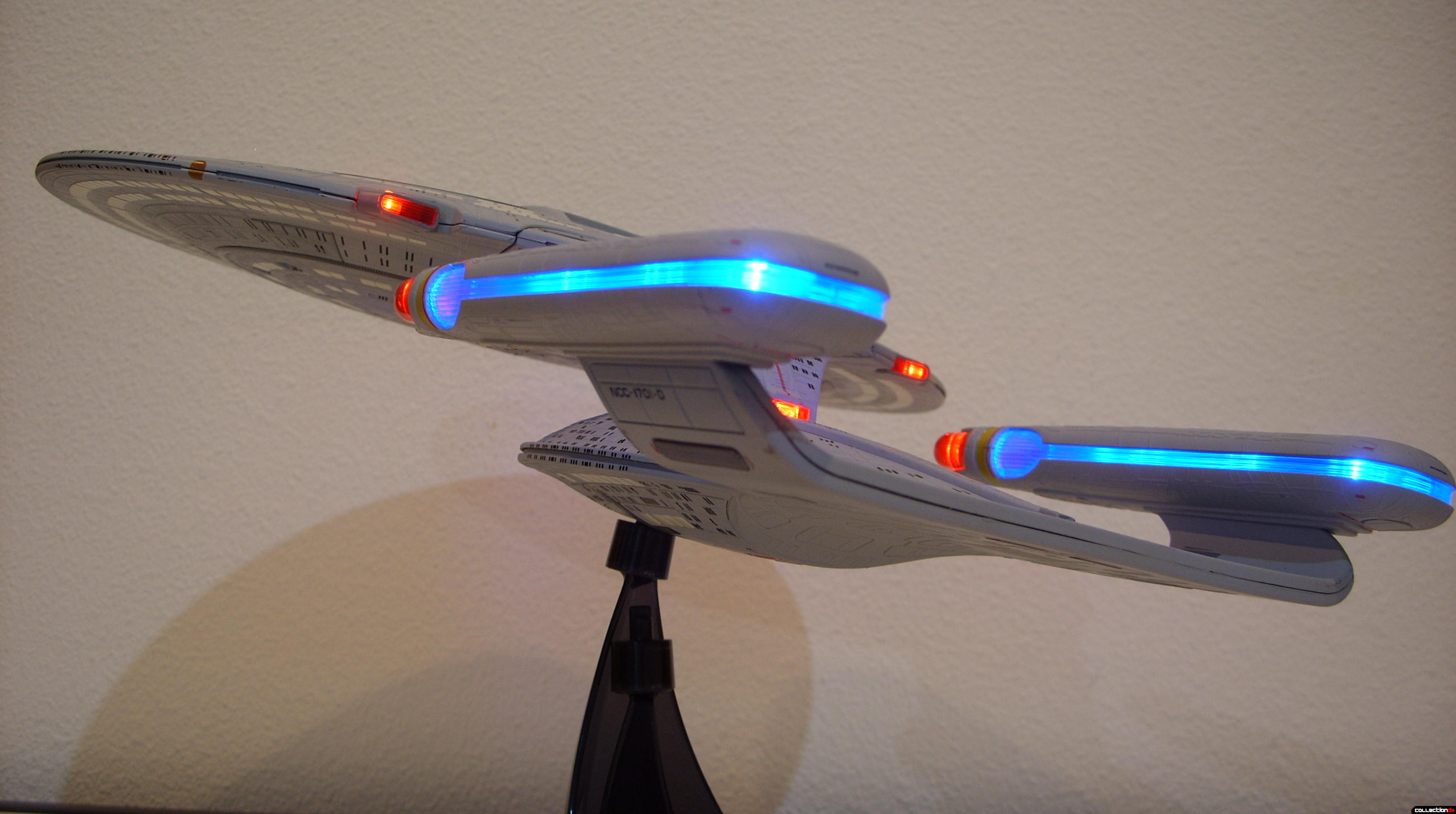 Starship Legends U.S.S. Enterprise-D (dramatic angle, port-aft)(2)