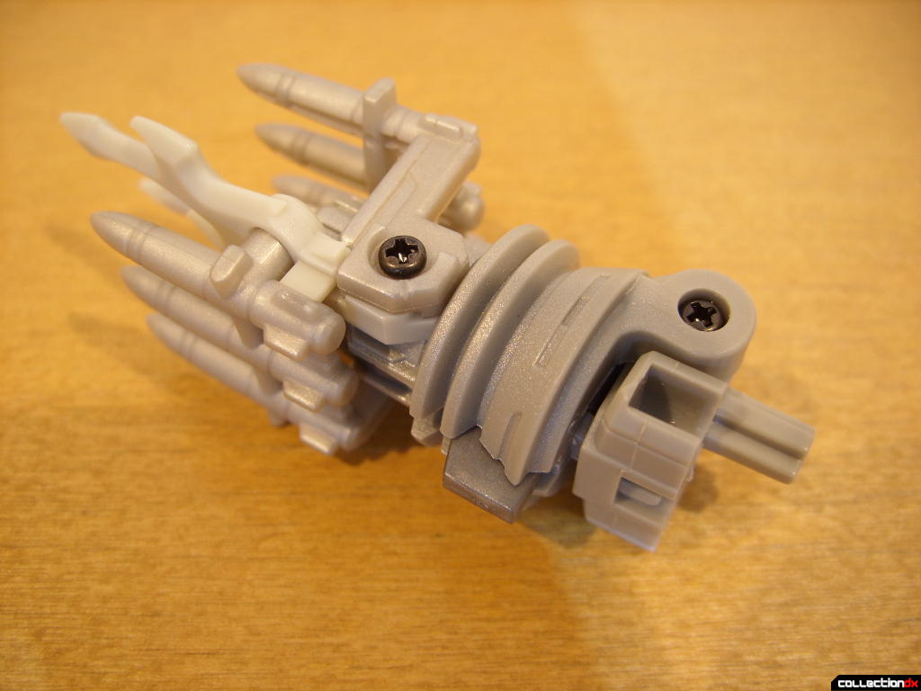 Masterpeice Movie Series Starscream- Robot Mode (missile launcher, alt)