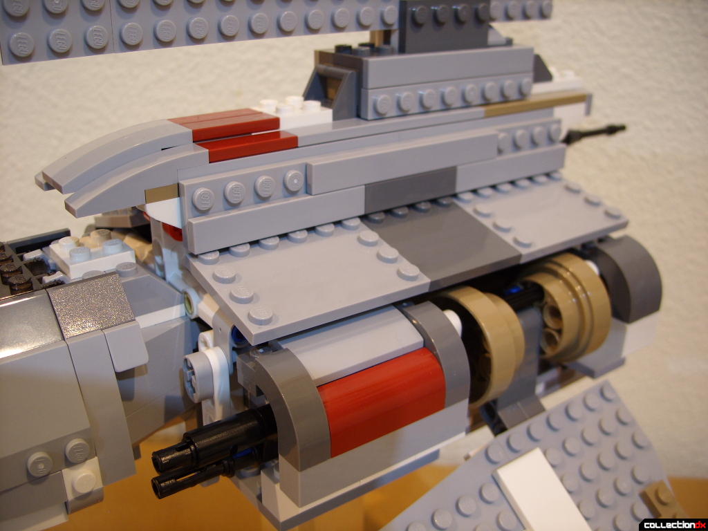 Emperor Palpatine's Shuttle (fuselage detail, left side)