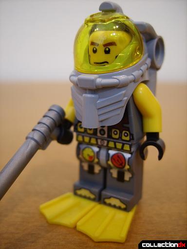 Seabed Strider - Axel Storm minifig (front)