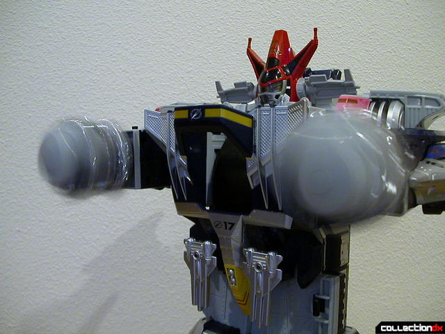 Chouzetsu Gougou Gattai DaiVoyager- fist spinning feature (On)