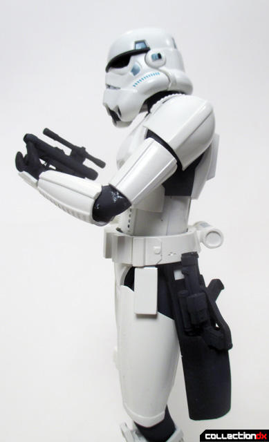 dx-stormtrooper-side-holster