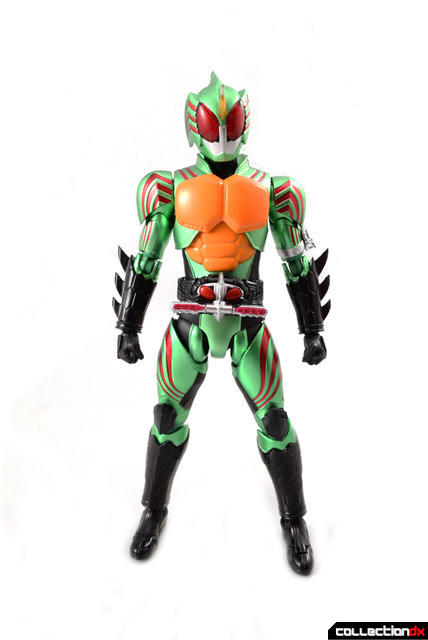 SH-Figuarts-Kamen-Rider-Amazon-Omega-02