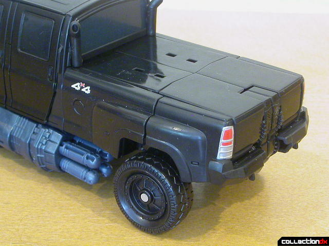 Autobot Ironhide- vehicle mode (truck bed detail)