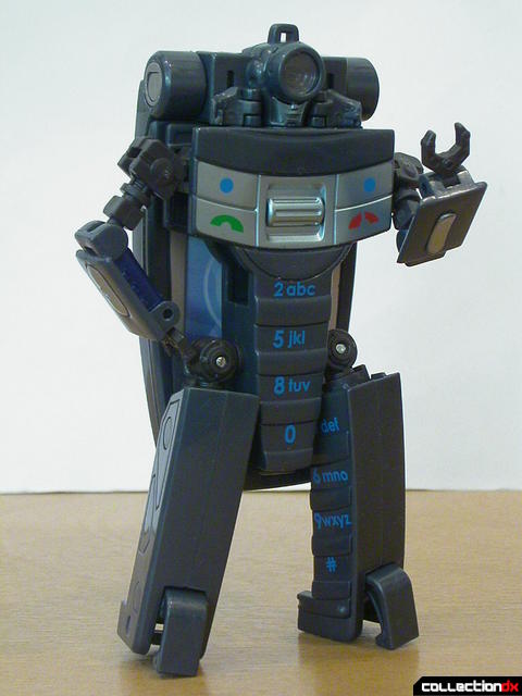 Autobot Speed Dial 800- robot mode posed (2)