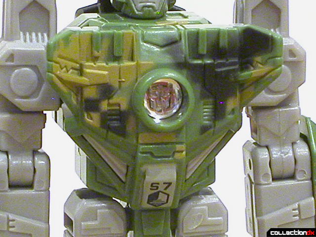 Autobot Air Raid- robot mode (chest detail)