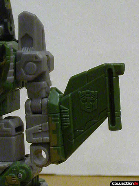 Autobot Air Raid- robot mode (left arm detail)