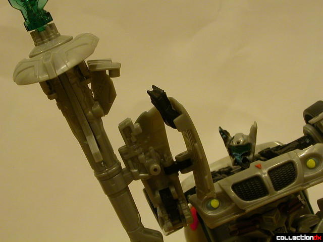 Final Battle Jazz- robot mode (attaching cannon to arm, 1-2)